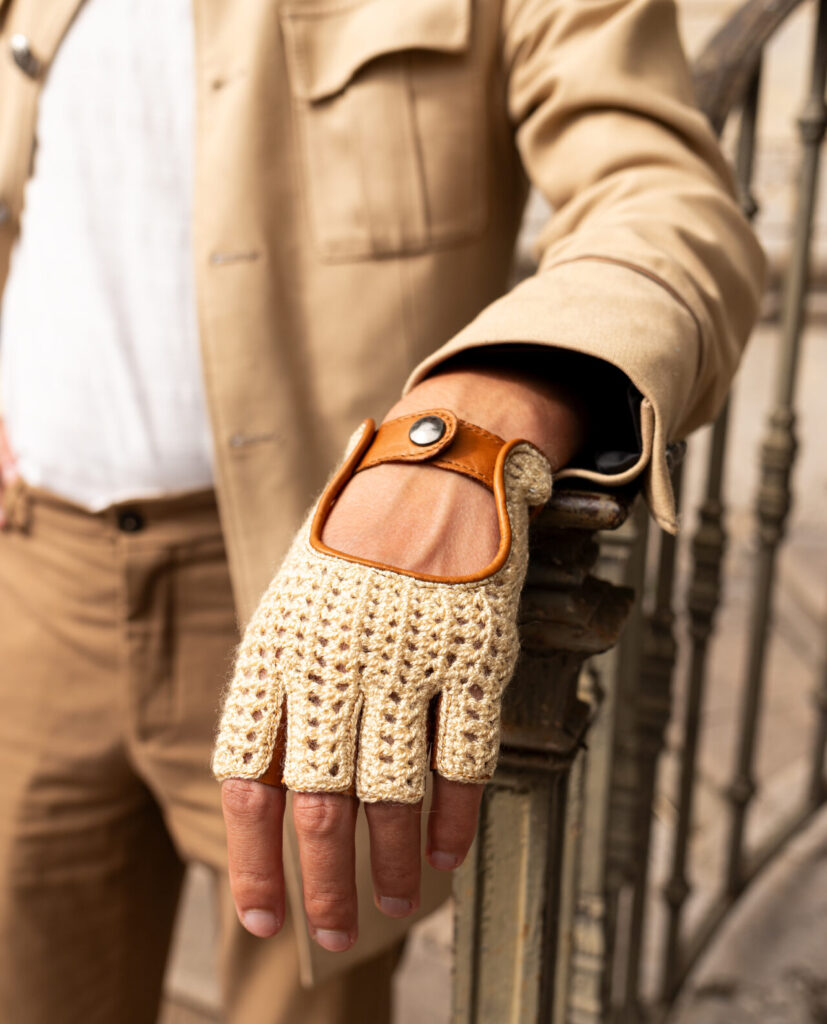 Photographe professionnel collection gants mode lyon